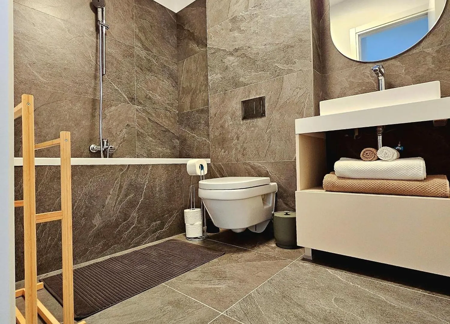 Parkside Residence Tunari  Apartment